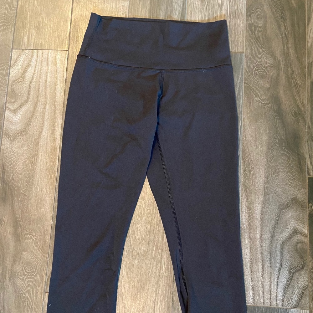 Lululemon Black Wunder Under 21' Leggings Size-6